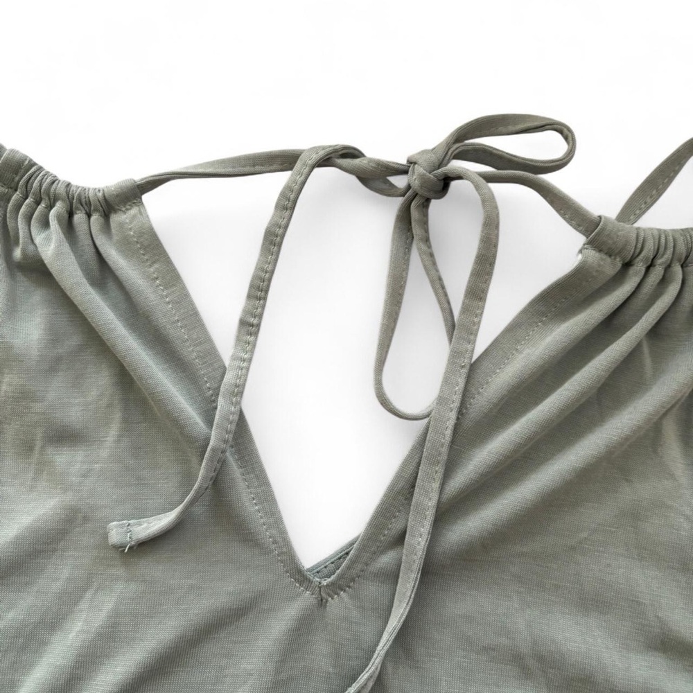 American Eagle Outfitters Gray V-Neck Top - Picture 4 of 4